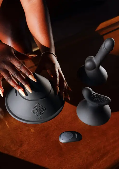 Cowgirl Cone seksa mašīna Foto 18