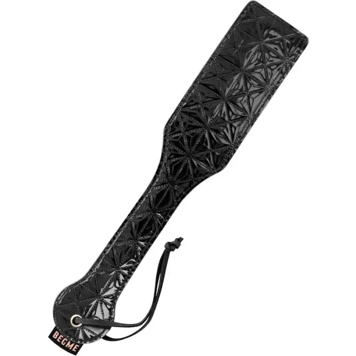 Begme Black Edition – шлёпалка из веганской кожи – 32 см