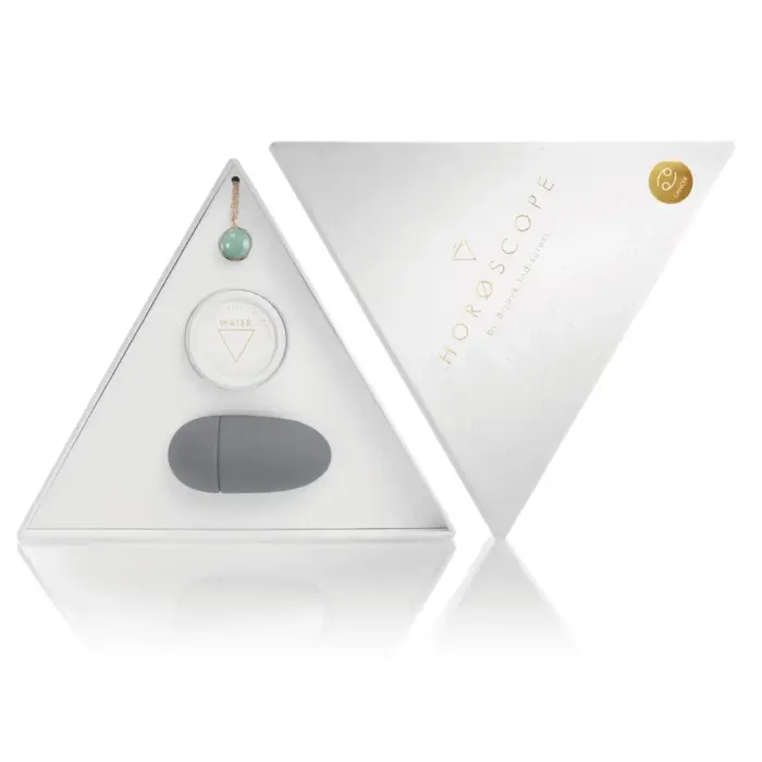 Bijoux Indiscrets Horoscope Cancer set – green aventurine necklace, warming balm & finger vibe