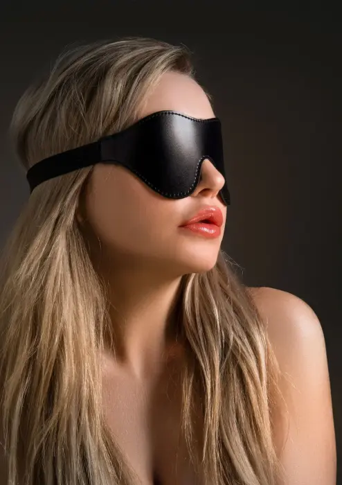 Intense Dark Blindfold Foto 3