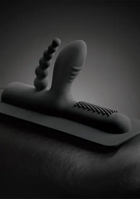 Cowgirl Buckwild silikoninis dildo – juodas Photo