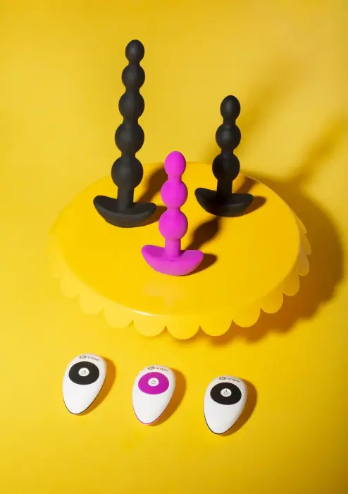 B-Vibe Triplet Anal Beads – Medium – Black Photo