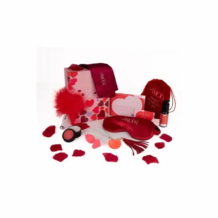 AMOUR The Hearts of Love Happy Heart Kit – romantic gift set, 10 pieces