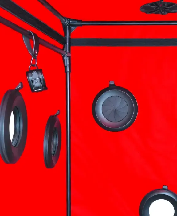 Secret Dome Scandale BDSM rotaļu kaste – melna un sarkana Foto 5