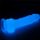 Lumino Play tumsā spīdošs dildo – 21.5 cm (8.5″) – Caurspīdīgs — Foto 6
