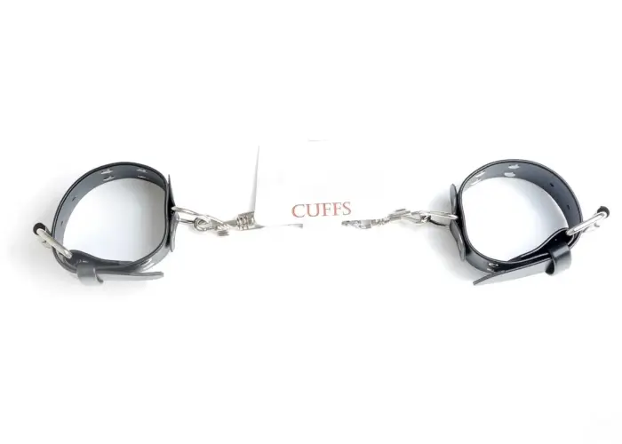 Fetish B - Series Handcuffs with studs 4 cm Photo