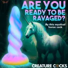 Moon Rider pimedas helendav Unicorn dildo – 21 cm (8.1″) – värviline — Foto 8