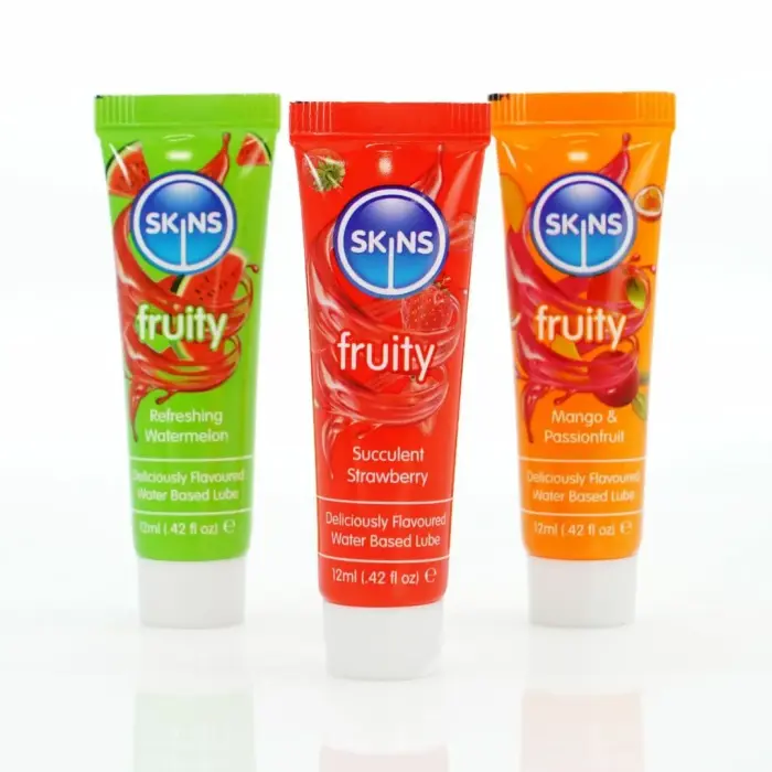 Skins Fruity Sampler maitsestatud libestid – arbuus, maasikas, mango ja passion – 3 × 12 ml