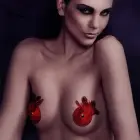 Rianne S Pasties Birds Red - Elegant Leather & Feather Accessory — Photo 3