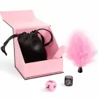 Secret Play Pleasures Box – rinkinys poroms su kauliukais, vibruojančia kulka ir plunksnele – rožinis — Nuotrauka 3