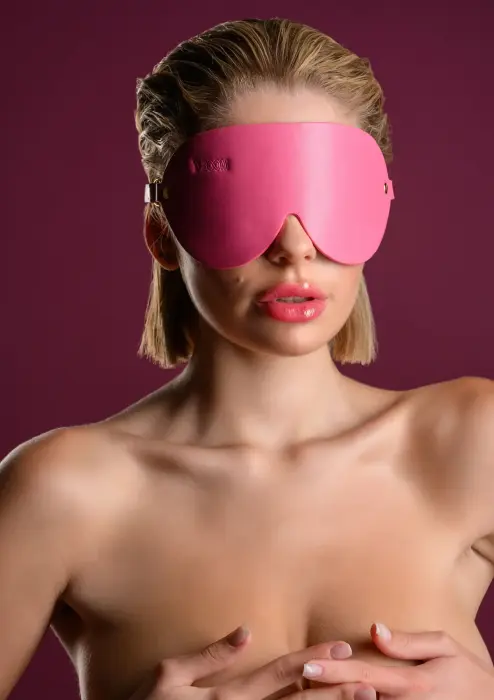 Blindfold Foto 4