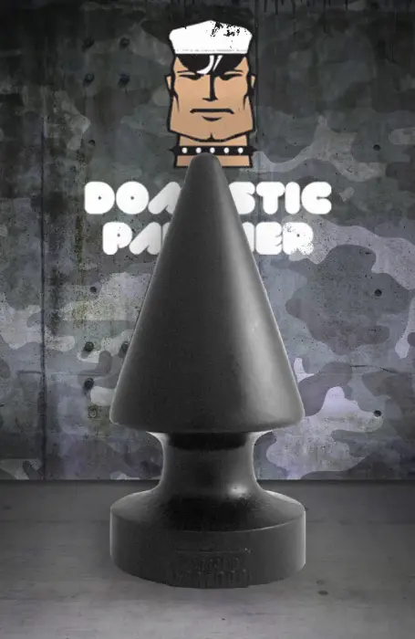 Giant Crack Attack – XXL pyramid butt plug – black – 22 cm