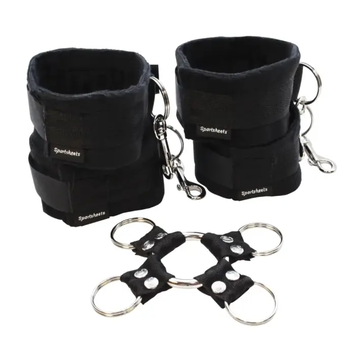Sportsheets Hog Tie & Cuff Set регулируемая система фиксации – чёрная