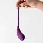 Tamago перезаряжаемое виброяйцо с пультом управления – 9 cm (3.5″) – фиолетовое — Фото 7