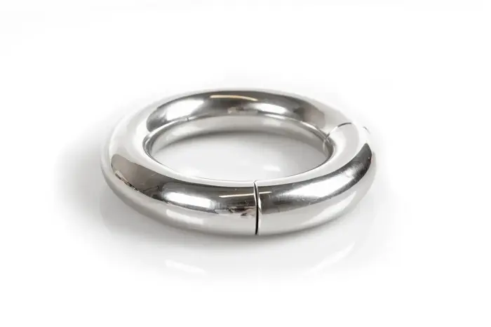 Kiotos Bizarre - Magnetic Ball Stretcher - 33 mm Photo