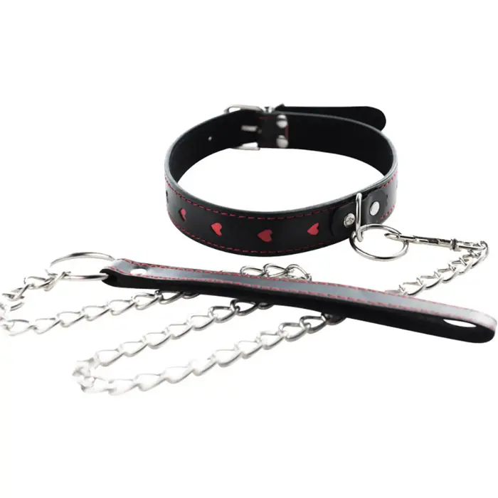 Fetish Fantasy Adjustable Heart Collar with Detachable Leash
