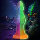 Galactic Creature tamsoje šviečiantis dildo – 23+ cm (10.5″) – spalvotas — Nuotrauka 7