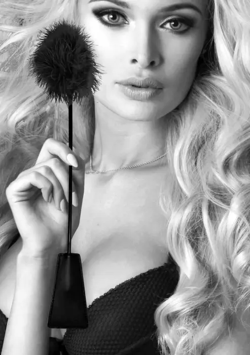 Crop with Feather Tickler Foto 5