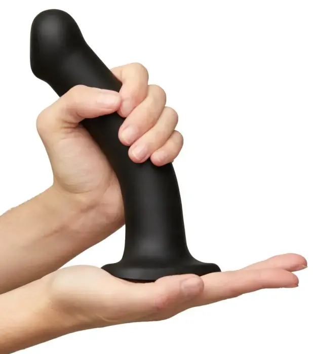 Semi-Realistic Dildo – 18 cm – Black Photo