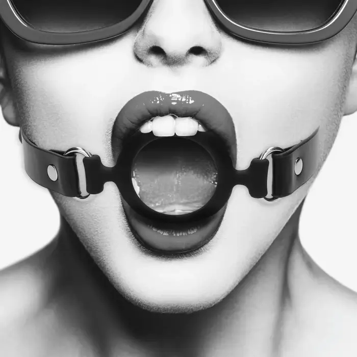 Master Series Silicone Adjustable Restraint Ring Gag – Black – 4 cm