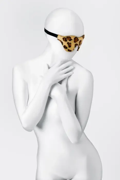 Anonymo mask, PU leather, print, 26 cm Foto 2