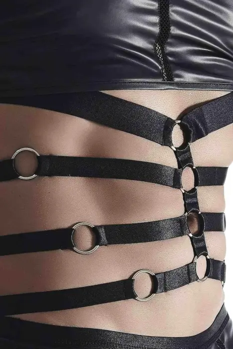 Meeste wetlook komplekt: T-särk elastsete rihmadega, stringid dekoratiivse paelaga eest - M Photo