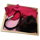 Inedit Dominatrix whip kit – whip, satin mask & bag – black — Photo 2