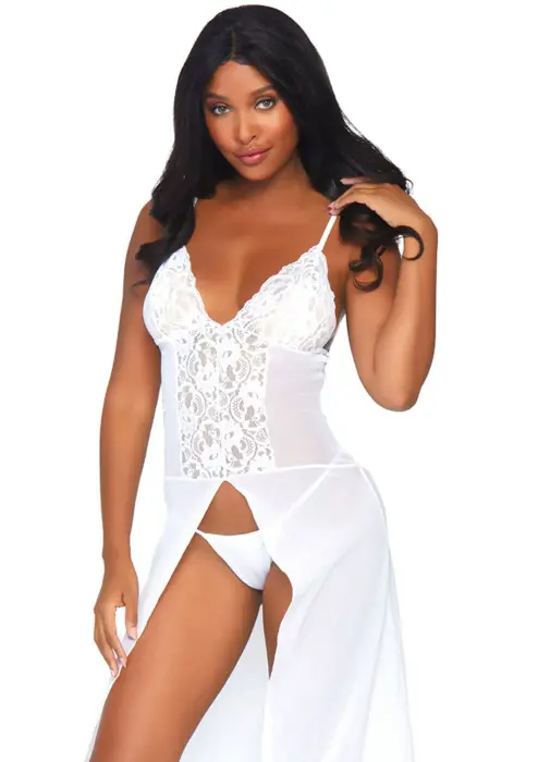 Valge pitsist ja võrkkangast kõrge lõhikuga öösärk stringidega – One Size Photo
