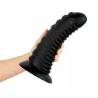 BUTTR Double Ribbed – didelis rievėtas analinis kaištis su siurbtuku – 26 cm — Nuotrauka 5